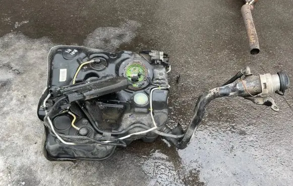 Audi A3 S3 8V Fuel tank 5Q0201022AC 5Q0201022