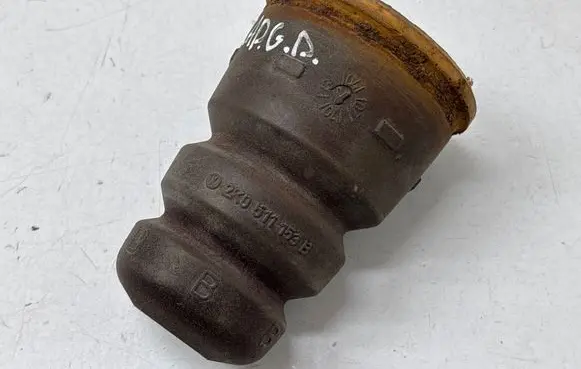 Volkswagen Caddy Rear coil spring rubber mount 2K0511153B