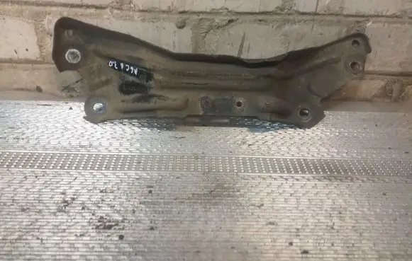 Audi A6 S6 C6 4F Gearbox mounting bracket 4F0253074A