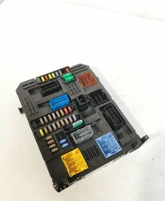 Peugeot 208 Comfort/convenience module 9830708180 0662046227 28641141