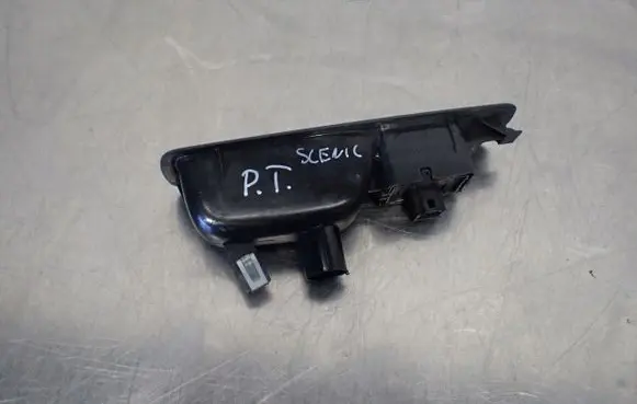 Renault Scenic III - Grand scenic III Quarter vent window switch 829500004R