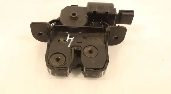 Renault Fluence Tailgate/trunk/boot lock/catch/latch 905030003R