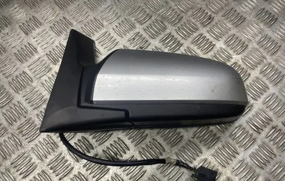 Opel Zafira B Front door electric wing mirror E1010850