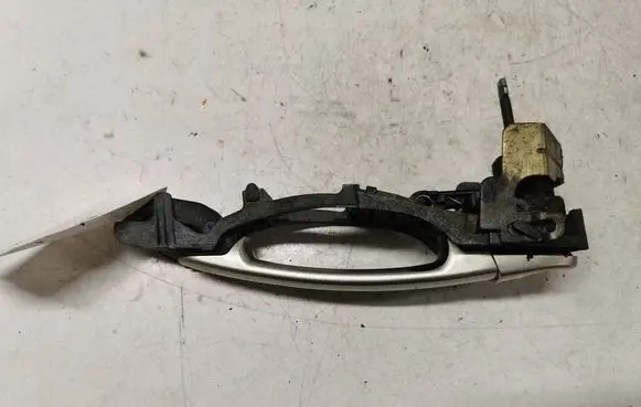 Skoda Superb B5 (3U) Front door exterior handle