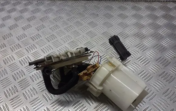 Opel Vectra C Mechanical fuel pump BRAK