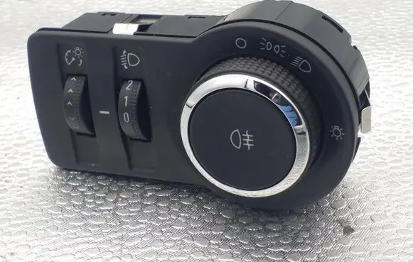 Opel Astra J Light switch 13268697 351538