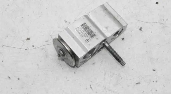 Mercedes-Benz EQA Air conditioning (A/C) expansion valve A2478307800