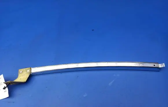 Mercedes-Benz S W126 Rear door windshield rail 1267300119