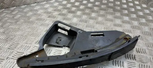 Volvo XC60 Headlight/headlamp mounting bracket 30763433