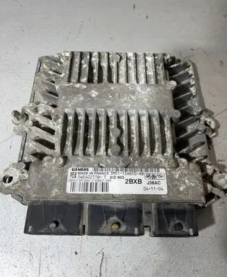 Ford Focus C-MAX Engine control unit/module 3M5112A650AB 5WS40211BT