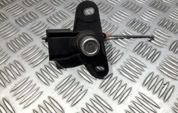Opel Vectra B Tailgate exterior lock 
