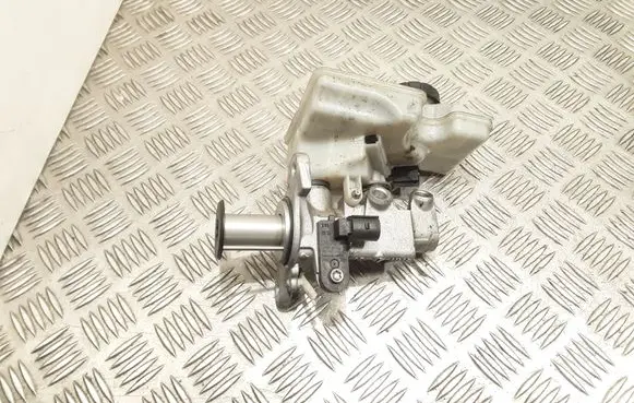 Volkswagen Tiguan Master brake cylinder 5Q1611301C 1K0945459A 5N0945459A