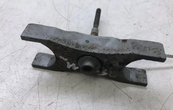 Audi Q5 SQ5 Fuel Injector clamp holder