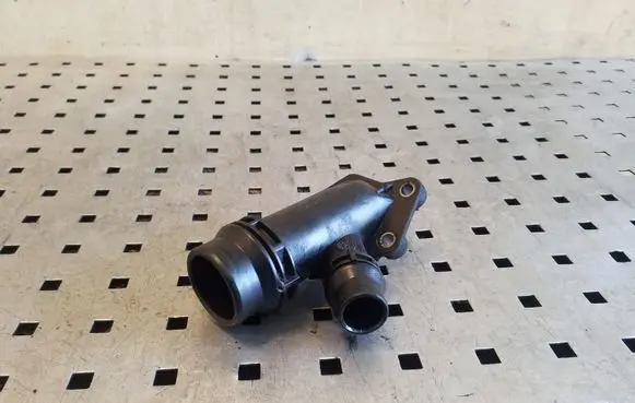 BMW X5 E70 Engine coolant pipe/hose 11122247744 2247744
