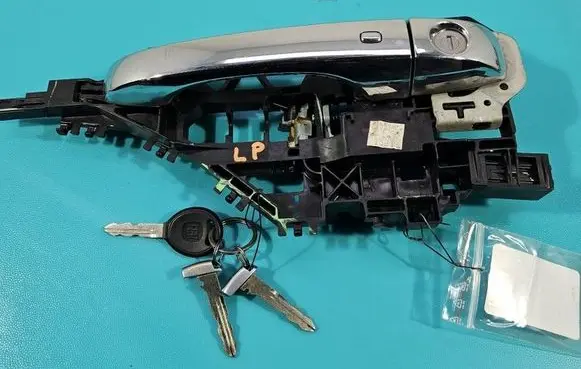 Fiat Freemont Front door exterior handle 4582-1000 IMPRK1529031