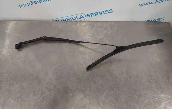 Mazda 6 Front wiper blade arm 6860
