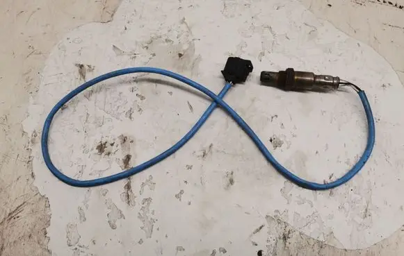 Mercedes-Benz C AMG W205 Lambda probe sensor A0005421300