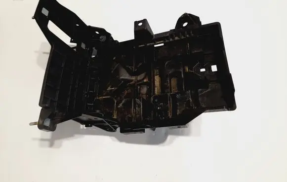 Chrysler 200 Battery box tray 
