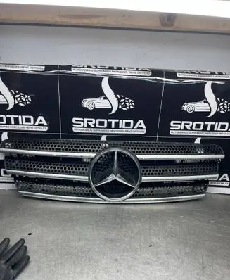 Mercedes-Benz ML W163 Front bumper upper radiator grill