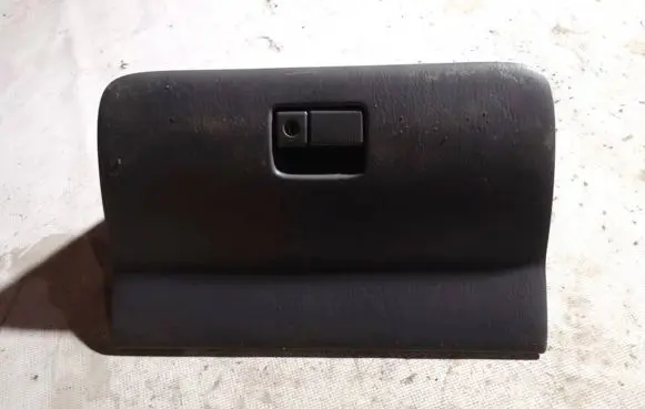 Toyota RAV 4 (XA20) Glove box 5555042030 55550-42030