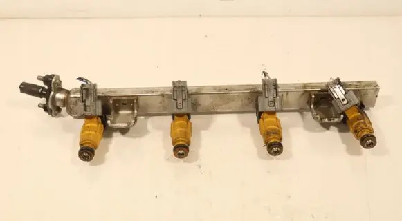 Hyundai Elantra Fuel main line pipe 1E100122
