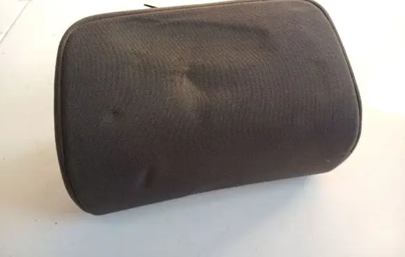 Volkswagen Jetta V Front seat headrest 