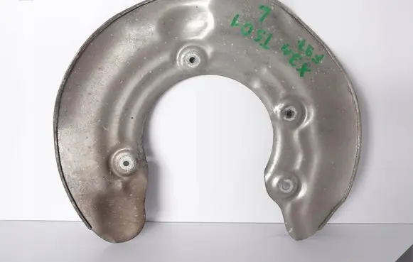 BMW X3 G01 Rear brake disc plate dust cover 34206870531