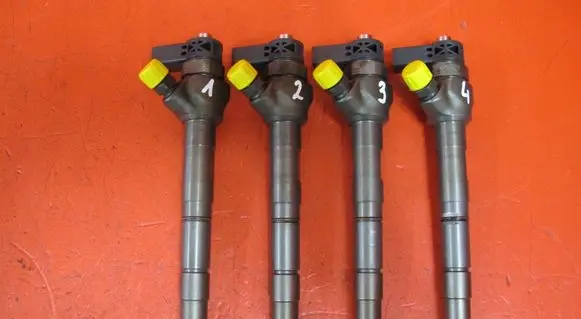 Audi A3 S3 8V Fuel injectors set 0445110475 04L130277E
