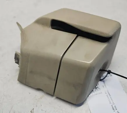 Volvo V70 Seat belt trim ETRBA