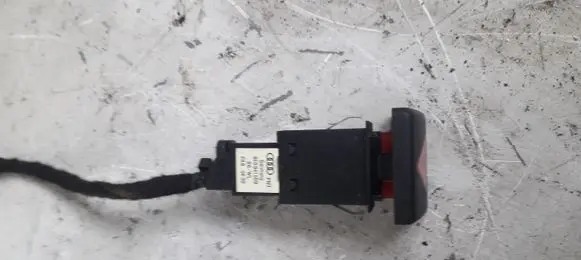 Audi A4 S4 B7 8E 8H Hazard light switch 8E0941509