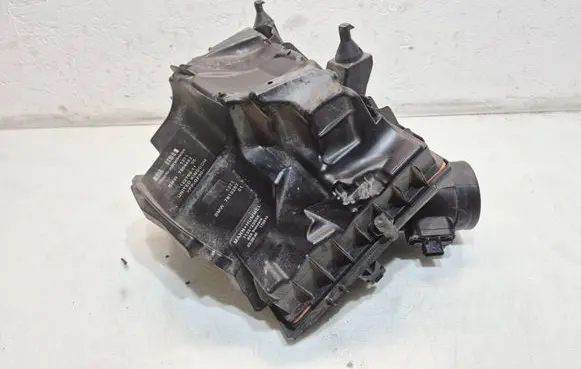 Mini Clubman F54 Air filter box 7609482