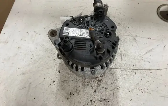 Volkswagen PASSAT B6 Generator/alternator 06F903023C 2542695F 407254300