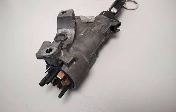 Volkswagen Sharan Ignition lock 4B0905851C