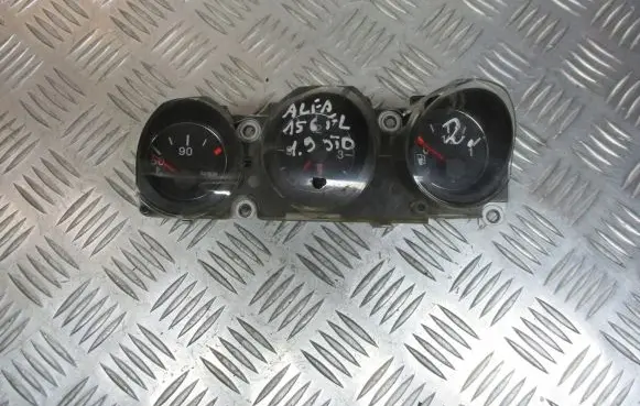 Alfa Romeo 156 Clock 156034529
