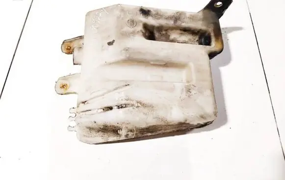 Nissan Note (E11) Windshield washer fluid reservoir/tank