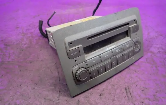 Fiat Idea Radio/CD/DVD/GPS head unit 735364019