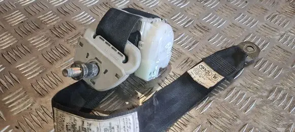 Toyota Corolla Verso AR10 Rear seatbelt 7L2540