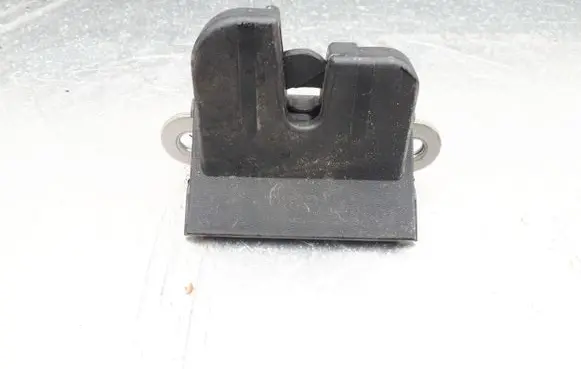 Seat Ibiza IV (6J,6P) Tailgate/trunk/boot lock/catch/latch 6J4827505B