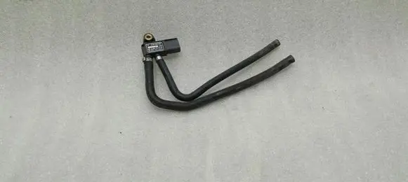 Mercedes-Benz CLS C219 Exhaust gas pressure sensor A0061539528