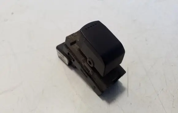 Suzuki Grand Vitara II Electric window control switch 62J002955T
