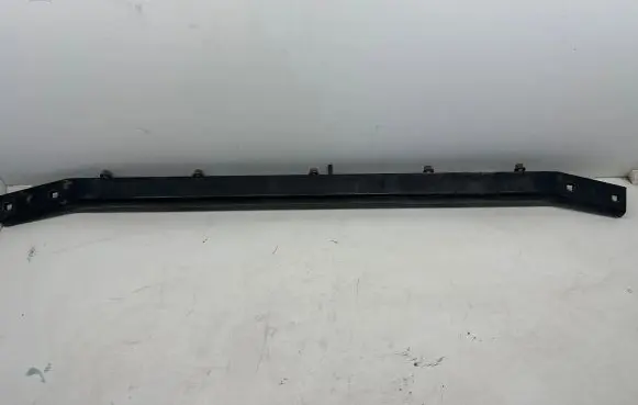 Top upper radiator support slam panel