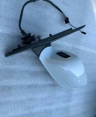 Audi Q3 8U Front door electric wing mirror 