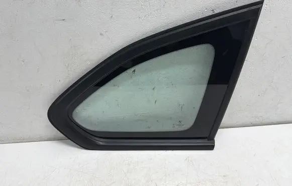 BMW X1 F48 F49 Rear side window 43R001734 E000137 DOT782M532AS2