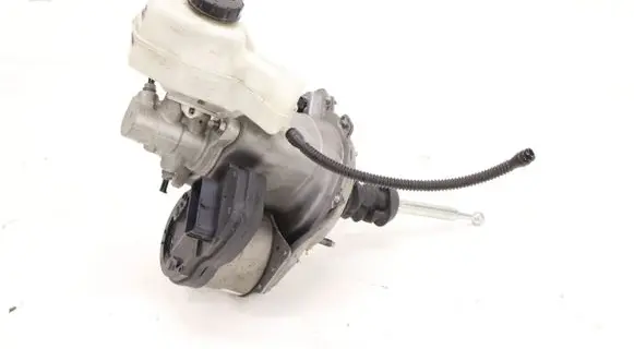 Volkswagen PASSAT B8 Brake booster 5WB614105AK