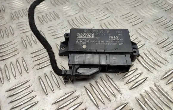 Skoda Octavia Mk3 (5E) Parking PDC control unit/module 5Q0919283B