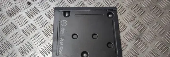 Volvo XC70 Radio/CD/DVD/GPS head unit 6G9210E887BH
