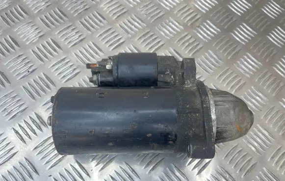 Mercedes-Benz E W211 Starter motor 0001109250