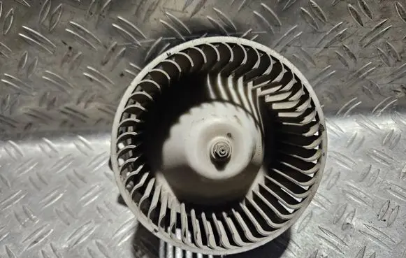 Nissan Sunny Heater fan/blower 4755030352