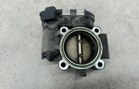 Opel Astra H Throttle body valve 55355608
