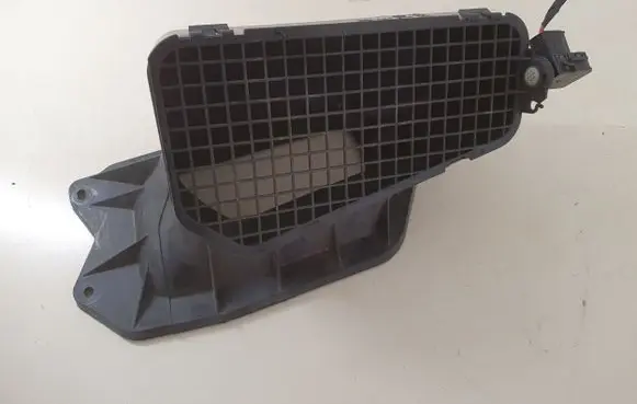 Porsche Macan (95B) Air intake duct part 8K2819904